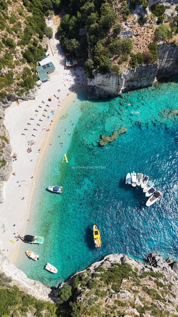 Alexandra | travel guide Albania, Blue Cave