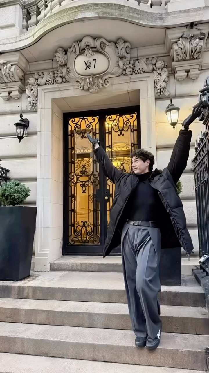 SoyJorge🧿, The Sheffields’ House (The Nanny)