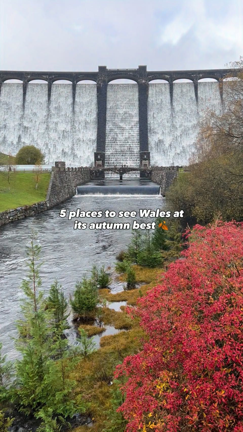 visitwales, Monmouthshire and Brecon Canal