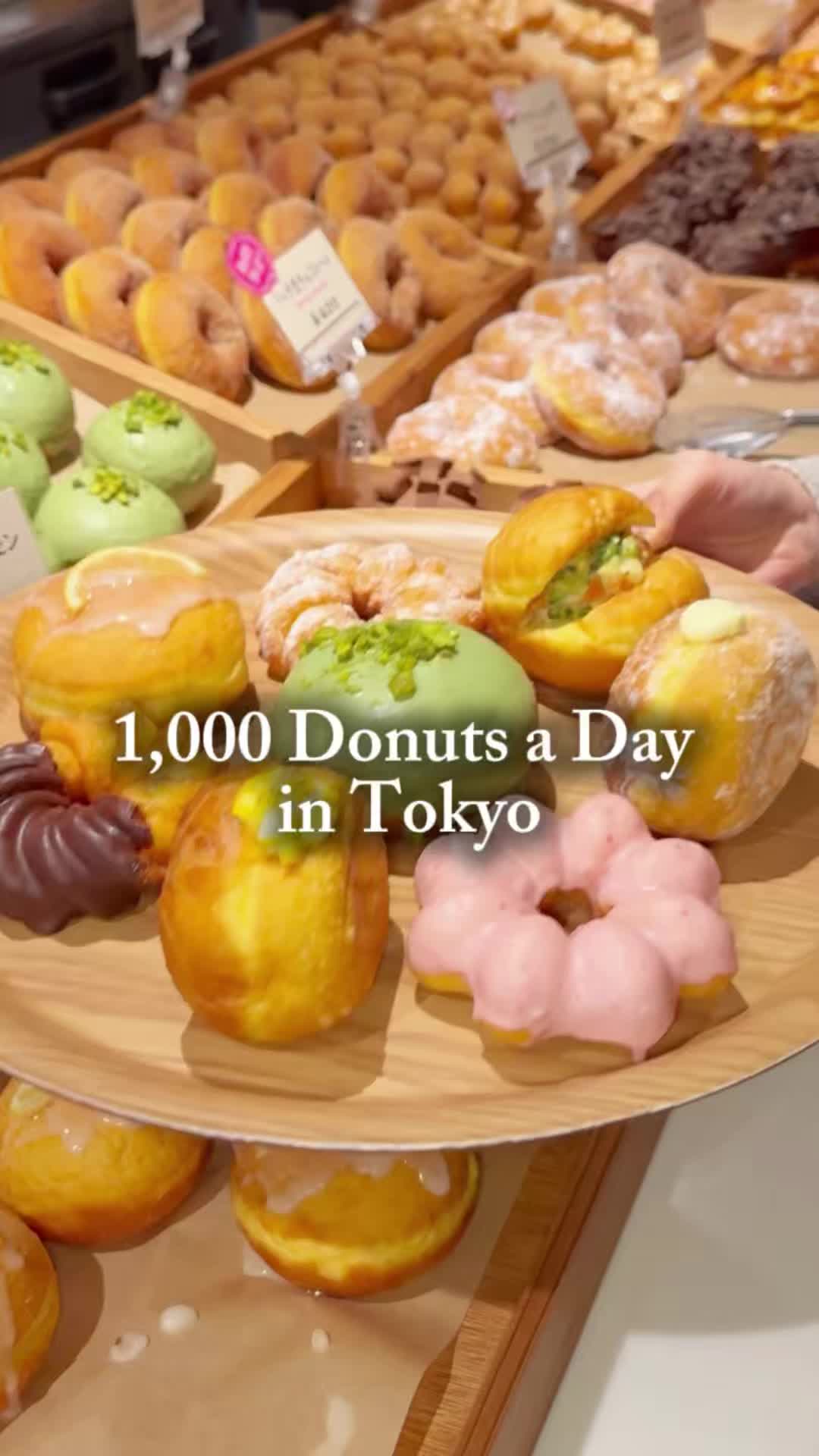 Aya | TOKYO LOCALS, WeLoveDonut 神楽坂店