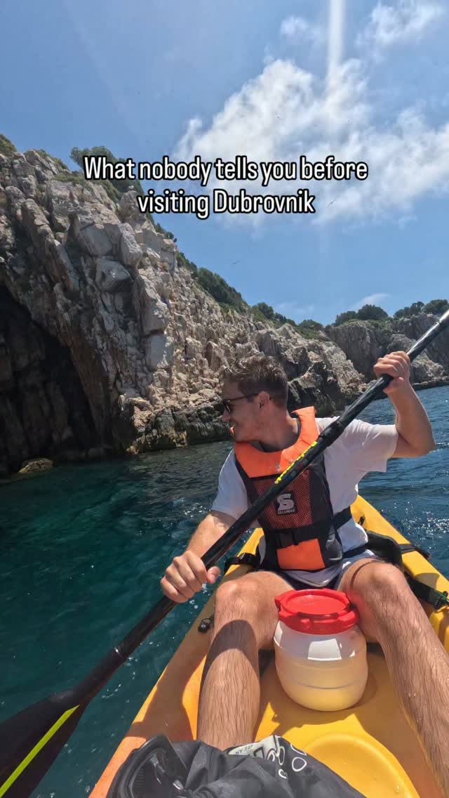 Facebook, Lokrum