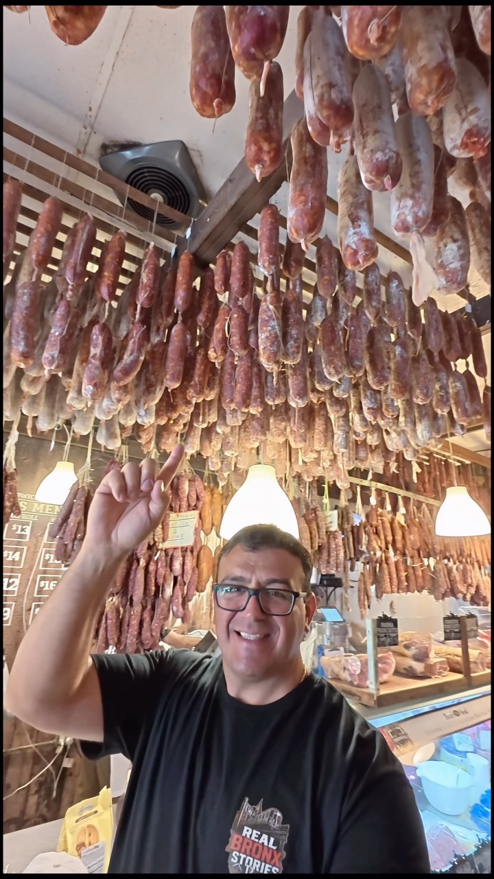 Old Bronx. New Bronx. Real Bronx., Calabria Pork Store