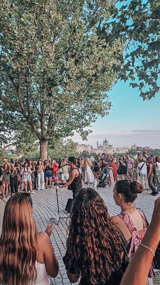 Selfieviajera by Cyn ✈️ Creadora de contenido - Viajes y Planes, El Retiro Park