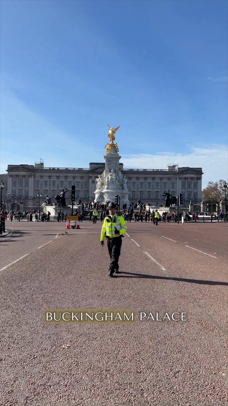 SunnyInLondon, Buckingham Palace