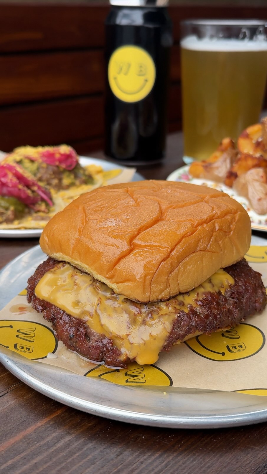 Aton Of Food / Anton Clark, Black Bear Burger