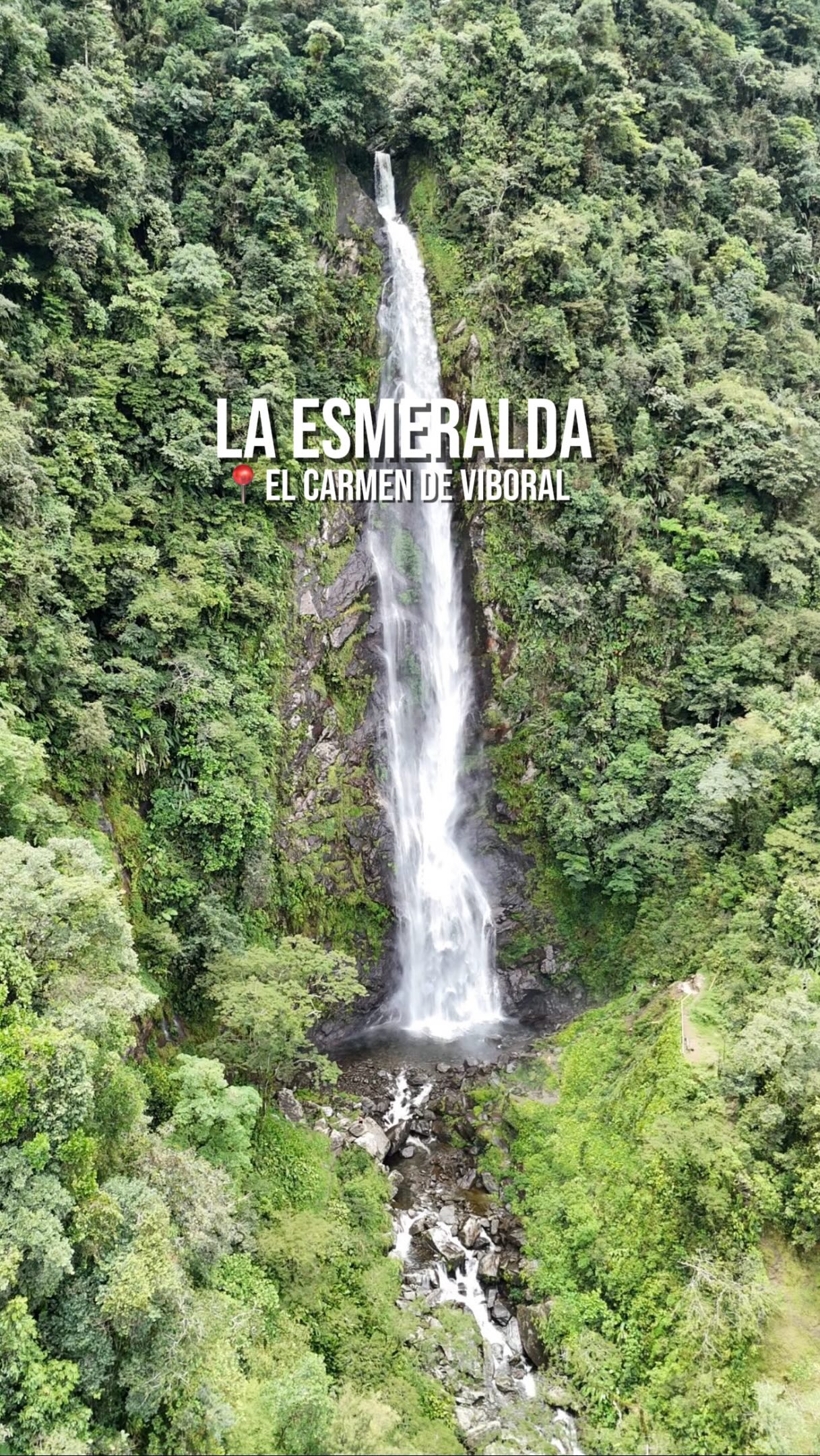 MARÍA DIOSA | VIAJES | EXPERIENCIAS, Cascada La Esmeralda
