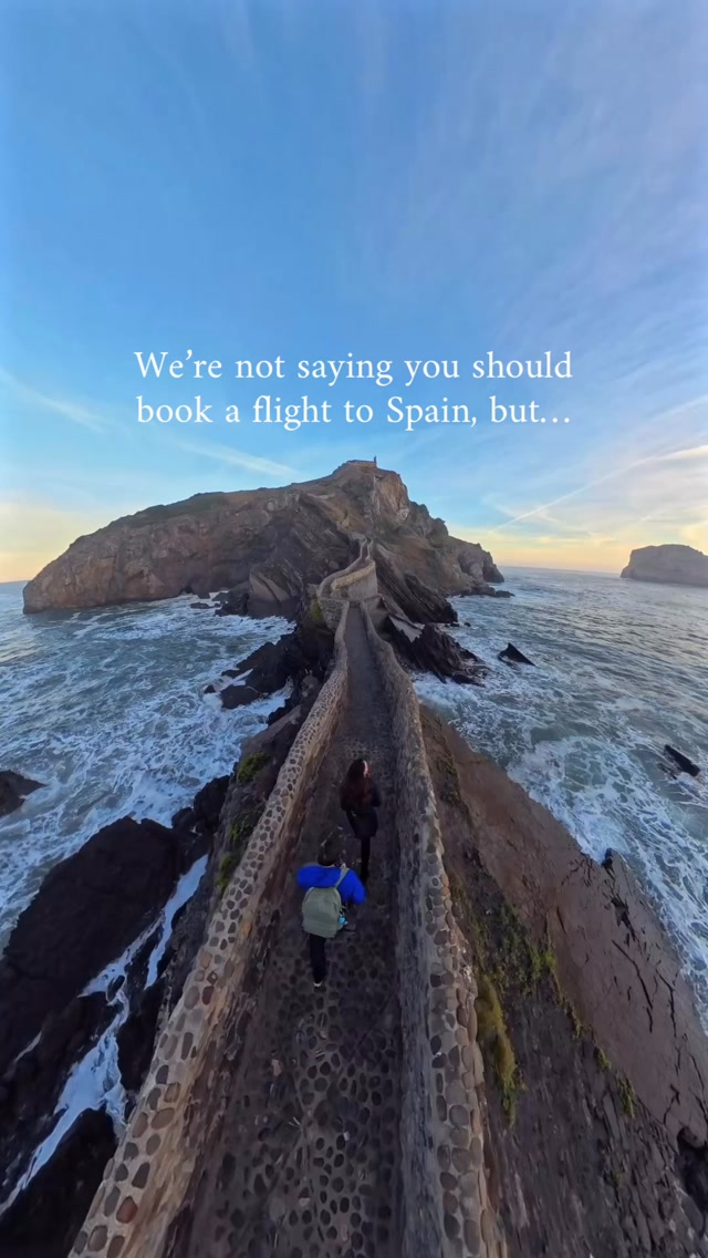 Sandra + Matt Ransdell | Lifestyle Travel Couple, Gaztelugatxe
